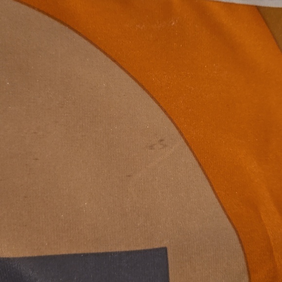 Geometric Long Scarf - Picture 6 of 7